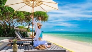 Travel Tips & Guides